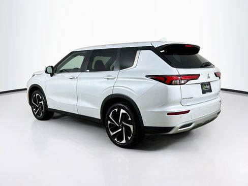 Used 2024 Mitsubishi Outlander SE AWD/4WD image 5