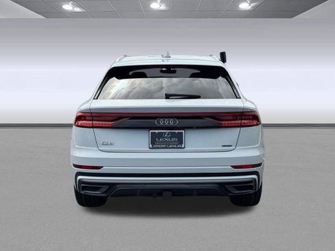 Used 2021 Audi Q8 Premium Plus w/ Premium Plus Package AWD/4WD image 9