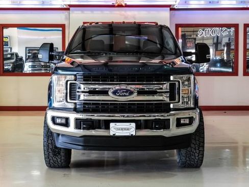 Used 2017 Ford F250 XLT w/ XLT Value Package image 9