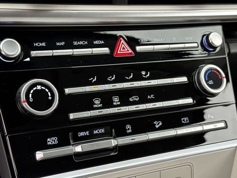 New 2026 Hyundai Santa Fe SE image 23