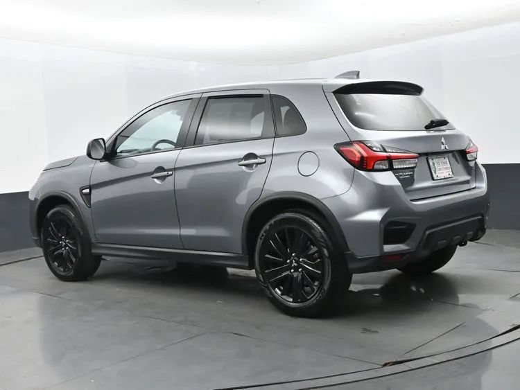 Used 2025 Mitsubishi Outlander Sport LE AWD/4WD image 9