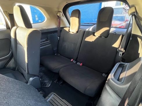 Used 2016 Mitsubishi Outlander SE image 15