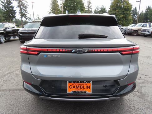 Certified 2025 Chevrolet Equinox EV LT w/ Convenience Package image 6