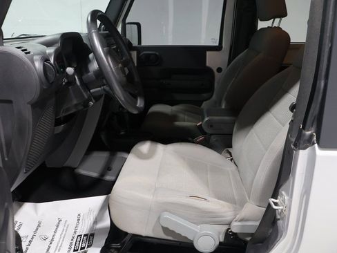 Used 2008 Jeep Wrangler Rubicon w/ PWR Convenience Group image 8