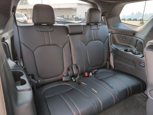 Used 2026 Honda Pilot TrailSport image 13