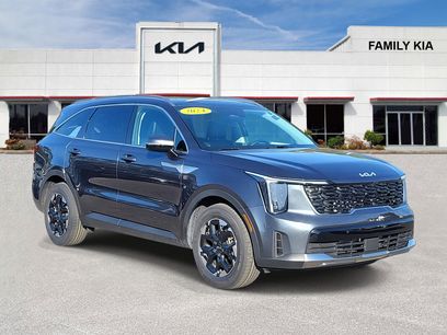 Certified 2024 Kia Sorento S w/ Panoramic Sunroof Package