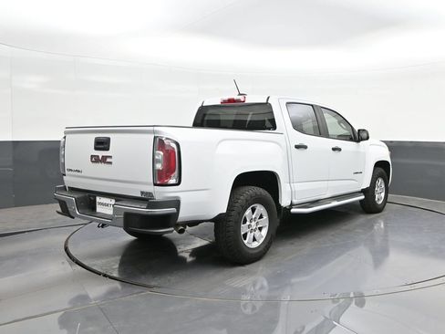 Used 2020 GMC Canyon 2WD Crew Cab w/ Convenience Package image 11
