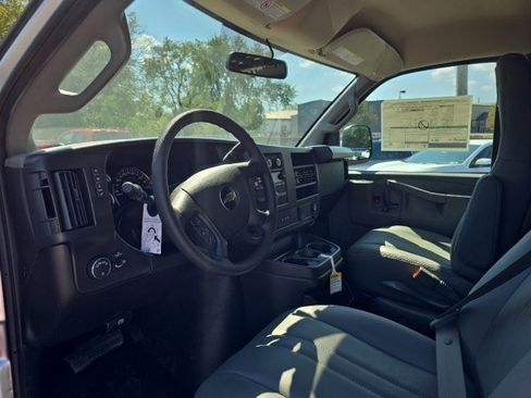New 2025 Chevrolet Express 3500 w/ Driver Convenience Package image 14