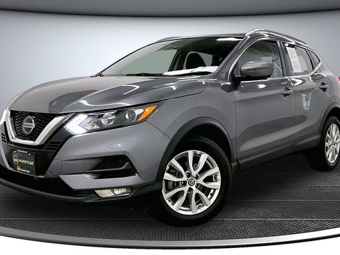 Used 2022 Nissan Rogue Sport SV w/ Technology Package AWD/4WD image 3