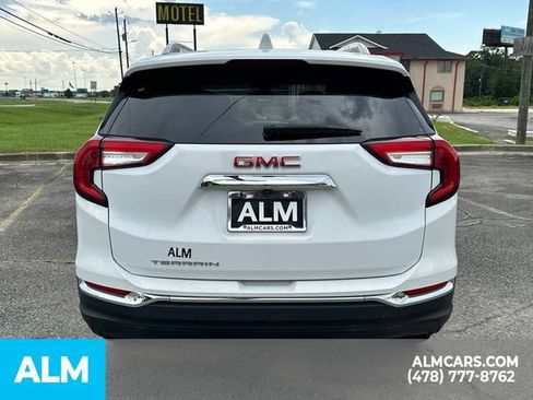Used 2024 GMC Terrain SLT FWD image 6