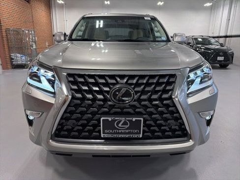Used 2023 Lexus GX 460 Premium w/ Premium Package image 2