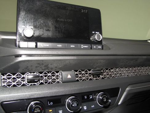 Certified 2025 Honda Accord LX image 7
