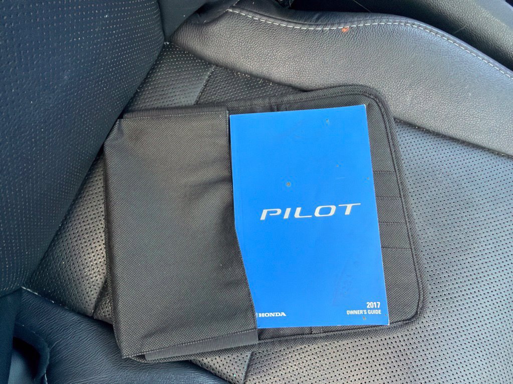 Used 2017 Honda Pilot Elite image 46