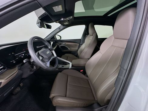 Used 2025 Audi Q5 Premium Plus w/ Premium Plus AWD/4WD image 32