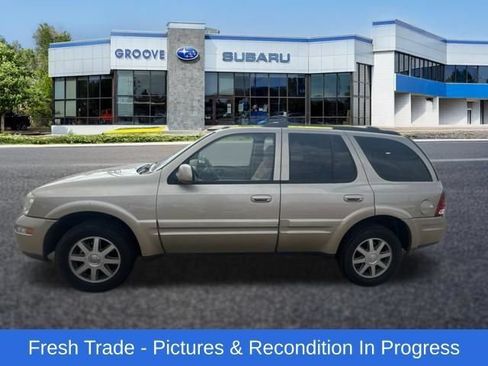 Used 2004 Buick Rainier CXL w/ Convenience Package AWD/4WD image 2