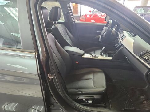 Used 2017 BMW 320i xDrive Sedan image 15