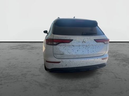 Used 2022 Mitsubishi Outlander ES FWD image 7