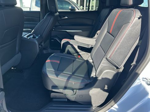 New 2026 Chevrolet Traverse RS image 29