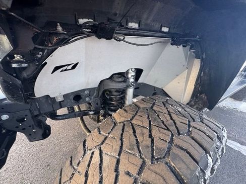 Used 2022 Jeep Gladiator Rubicon w/ LED Lighting Group image 11