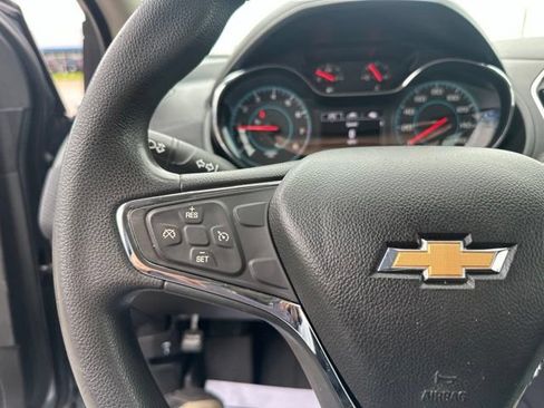 Used 2018 Chevrolet Cruze LT w/ Convenience Package FWD image 36