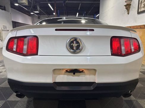 Used 2012 Ford Mustang Coupe RWD image 4