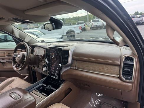 Used 2019 RAM 1500 Limited AWD/4WD image 12
