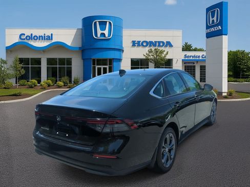 Used 2023 Honda Accord EX image 6