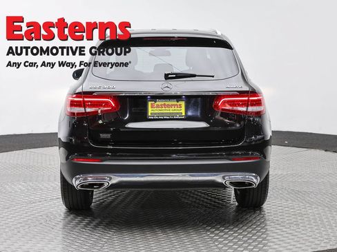 Used 2018 Mercedes-Benz GLC 300 4MATIC image 6