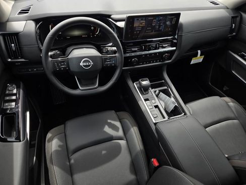 New 2026 Nissan Pathfinder SL FWD image 17