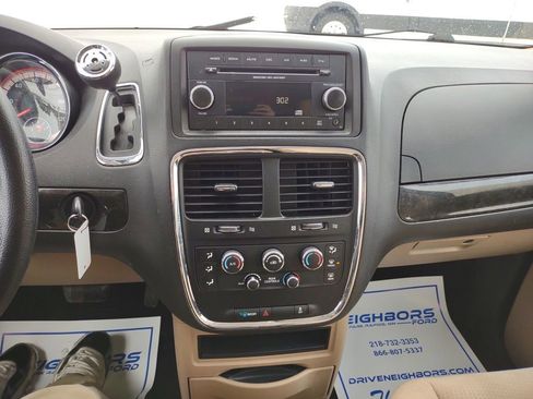 Used 2016 Dodge Grand Caravan SE w/ Quick Order Package 29E SE image 16