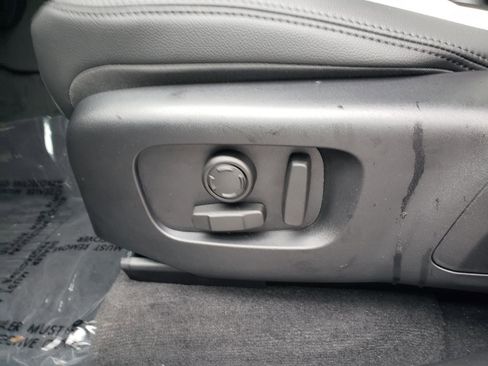 New 2026 Land Rover Range Rover Velar Dynamic SE image 19