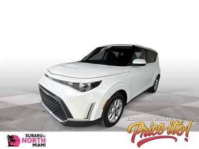 Used 2025 Kia Soul LX w/ LX Technology Package