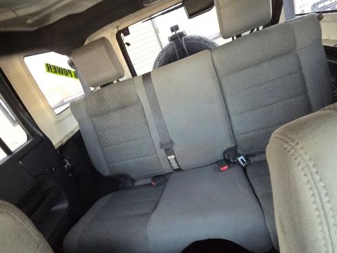 Used 2007 Jeep Wrangler Unlimited Sahara image 22