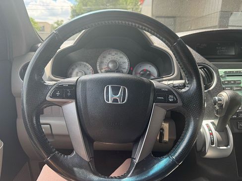 Used 2011 Honda Pilot EX-L image 16