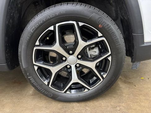 Used 2024 Jeep Compass Limited AWD/4WD image 37
