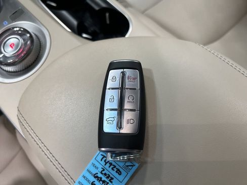Used 2022 Genesis GV70 2.5T image 20