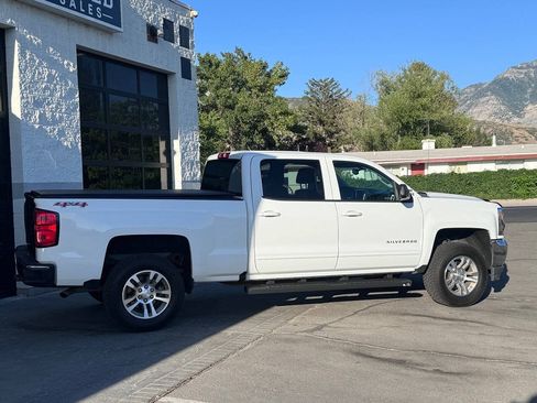 Used 2017 Chevrolet Silverado 1500 LT w/ True North Edition AWD/4WD image 10