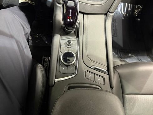 Used 2025 Cadillac XT5 Premium Luxury image 22