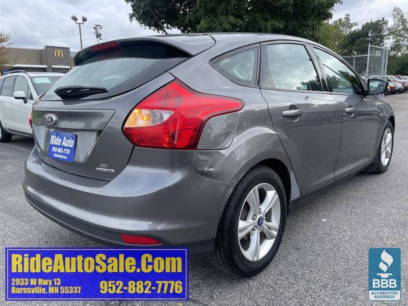 Used 2013 Ford Focus SE w/ SE Winter Pkg FWD image 5