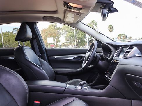 Used 2022 INFINITI QX50 Luxe image 19