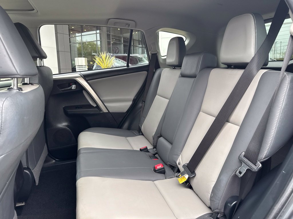 Used 2015 Toyota RAV4 Limited AWD/4WD image 15