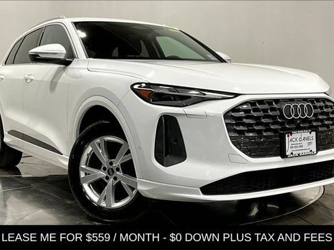 Certified 2025 Audi Q5 Premium w/ Convenience Package AWD/4WD image 10