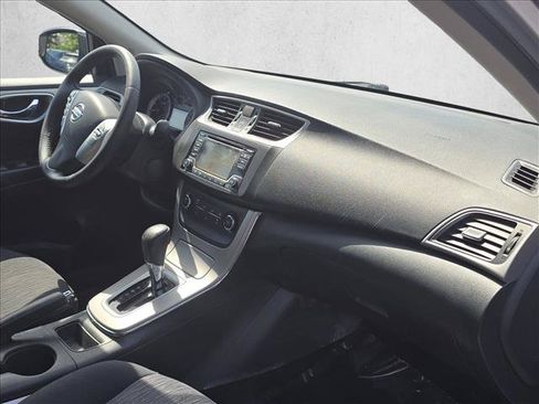 Used 2015 Nissan Sentra SV FWD image 24