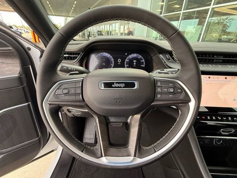 New 2026 Jeep Grand Cherokee L Limited AWD/4WD image 21