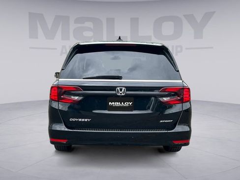 Used 2023 Honda Odyssey Sport image 4