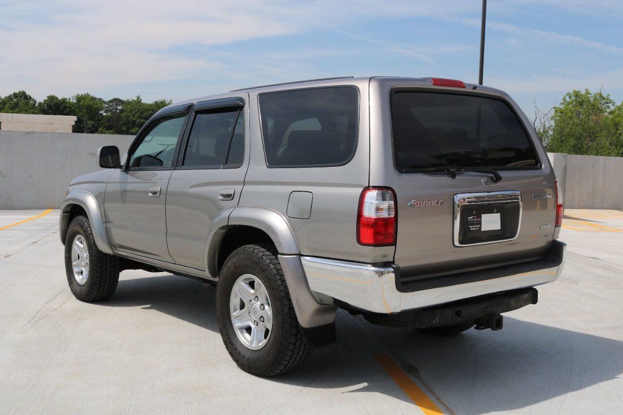 Used 2002 Toyota 4Runner SR5 AWD/4WD image 42