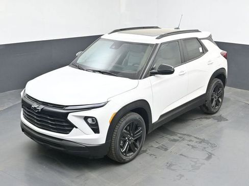 New 2026 Chevrolet TrailBlazer LT w/ Midnight Edition FWD image 34