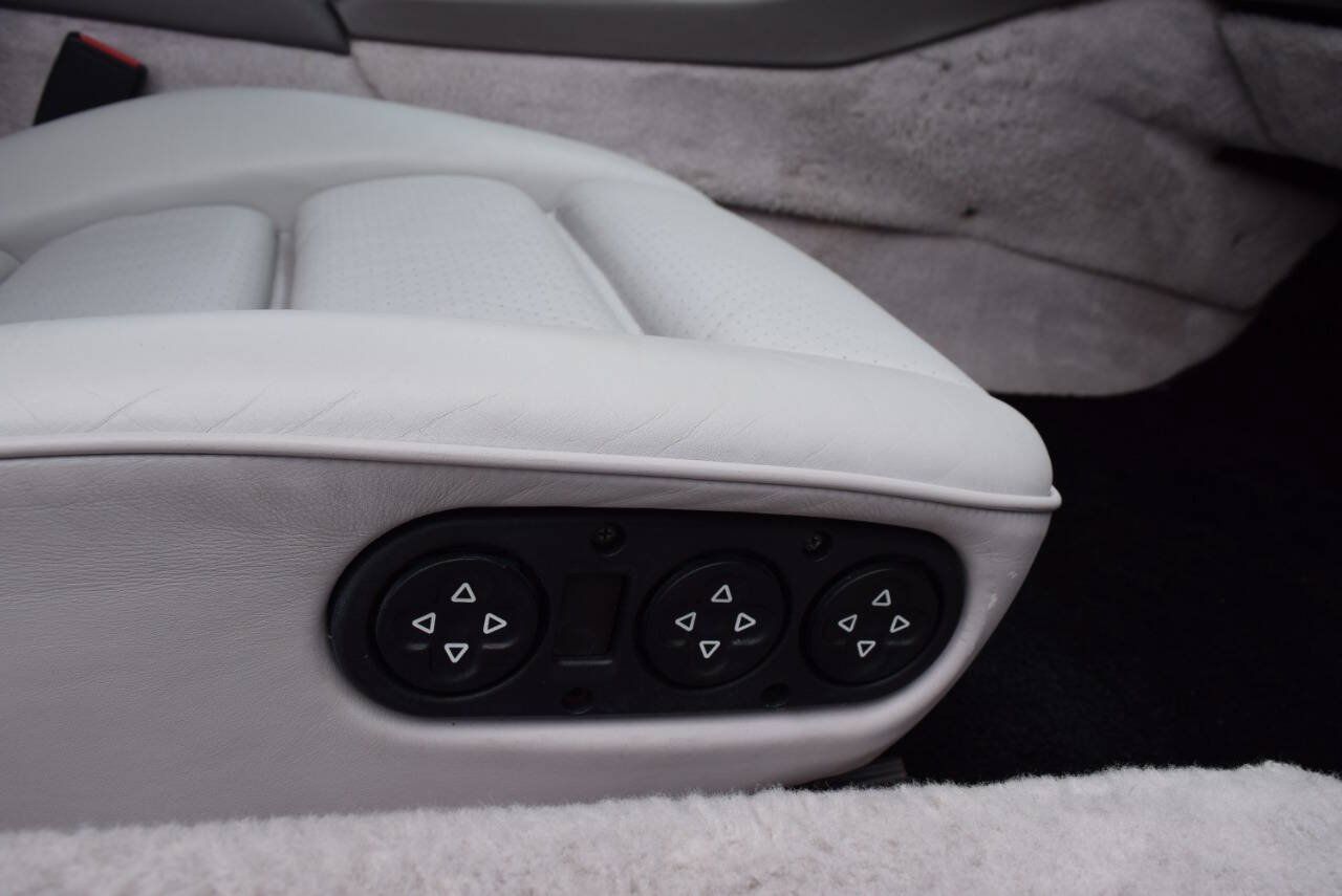 Used 1993 Porsche 928 GTS RWD image 47