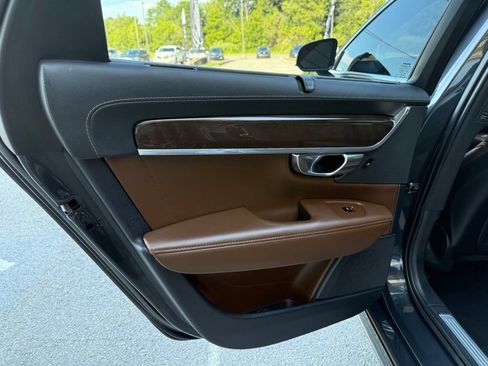 Used 2019 Volvo V90 T5 Inscription w/ Advanced Package FWD image 22