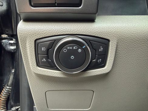 Used 2022 Ford F350 XLT w/ Black Appearance Package image 16